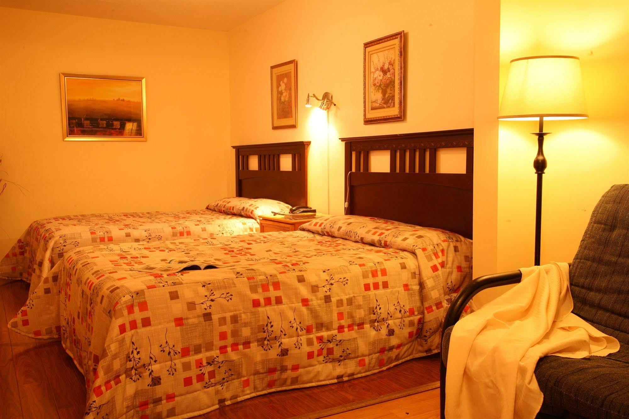 Hotel Park Avenue Montreal Bagian luar foto